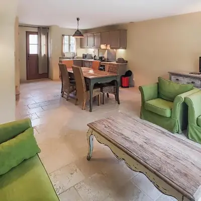 2 Bedroom Lovely Home In Saint-Laurent-De-La-Ca