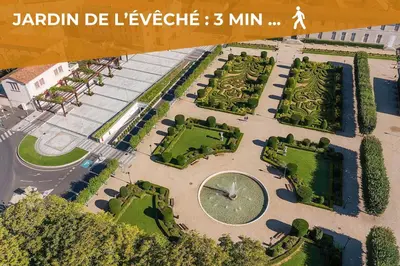 an overhead view of a park with trees and bushes at Le Canopé - Duplex Confort, Hypercentre, 2 Salles d'eau in Castres