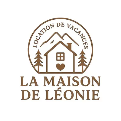 a crest of a house with the words la maison de leynes at La Maison de Léonie in Camurac